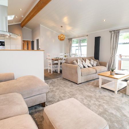 Loubi'S Lakeside Lodge Windermere Eksteriør billede